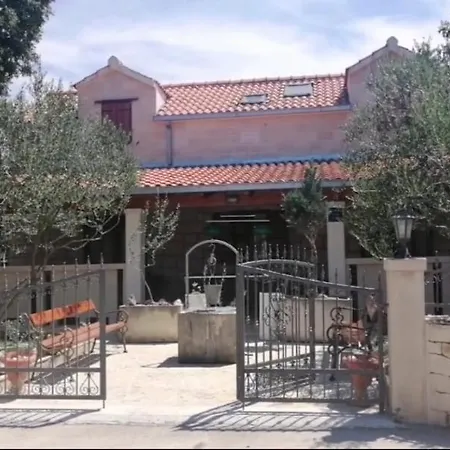 Holiday home Brac Island With Pool And Sea View Supetar