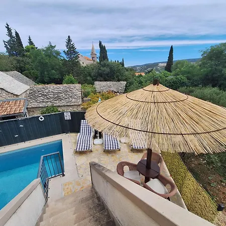 Brac Island With Pool And Sea View Holiday home Supetar